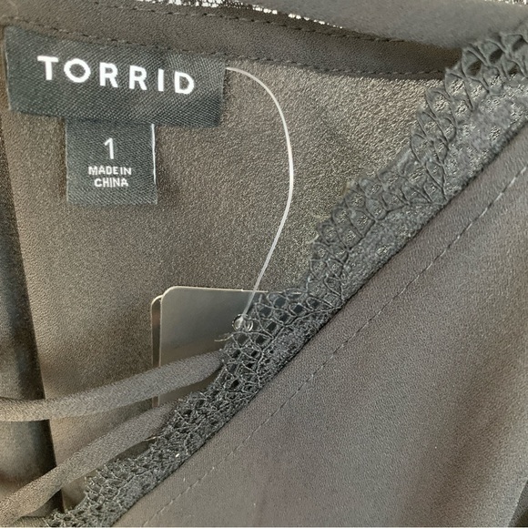 Torrid Black Sheer Strappy Tank Top Size 1X/14-16 NWT - Picture 2 of 8